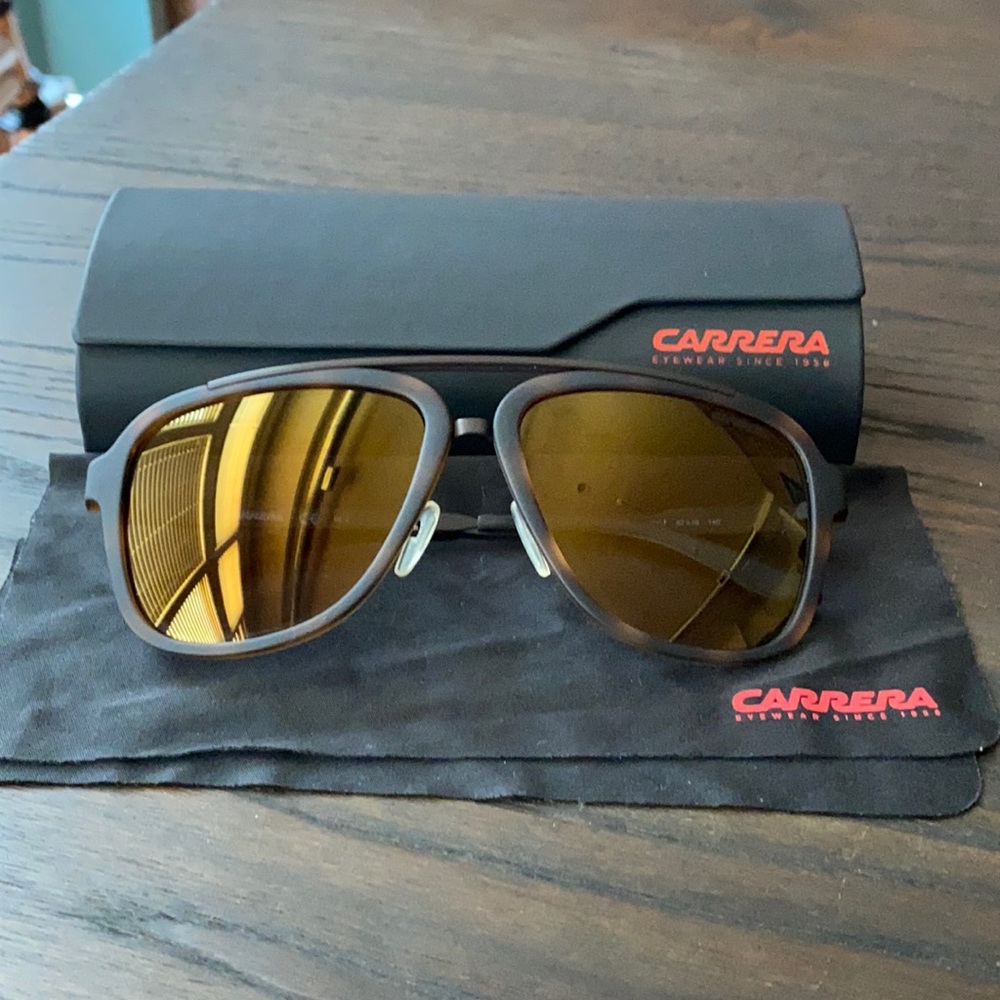 COPY - Carrera “aviator” like sunglasses with golden lens